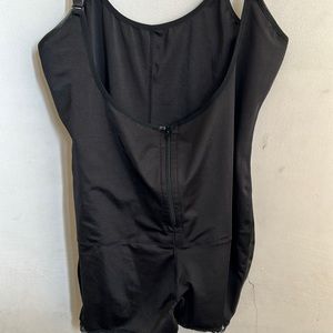 Body con shape wear black size 3X